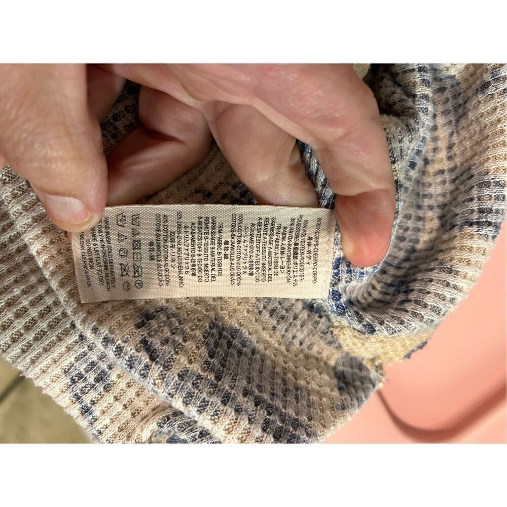 Free People taupe blue floral ballon sleeve thermal XS BIN P - Picture 8 of 8